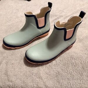 GARDENLINE Women Light Blue and Pink Ankle Rain Boots Size 8 Waterproof
